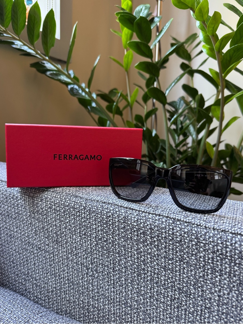 Salvatore Ferragamo Unisex Classic Logo Gradient Rectangle Sunglasses